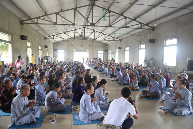 One-day Retreat at Dong Cao Pagoda