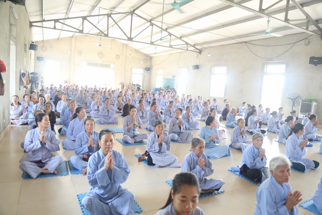 One-day Retreat at Dong Cao Pagoda