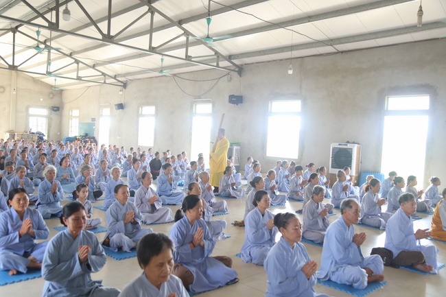 One-day Retreat at Dong Cao Pagoda