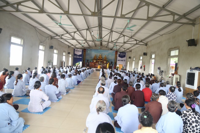 One-day Retreat at Dong Cao Pagoda