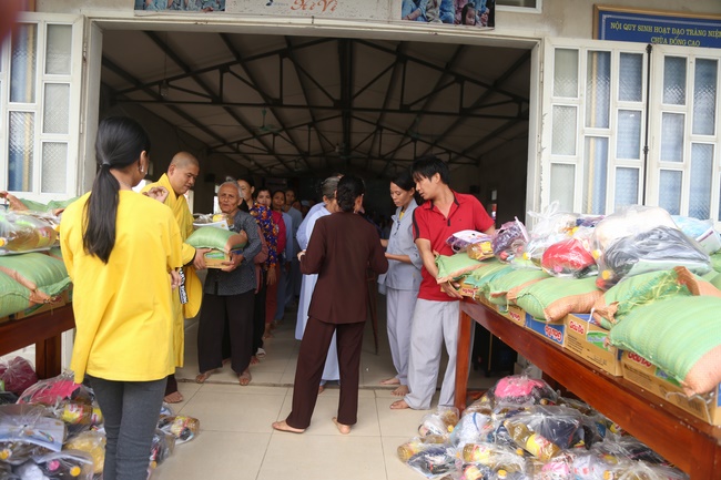 One-day Retreat at Dong Cao Pagoda
