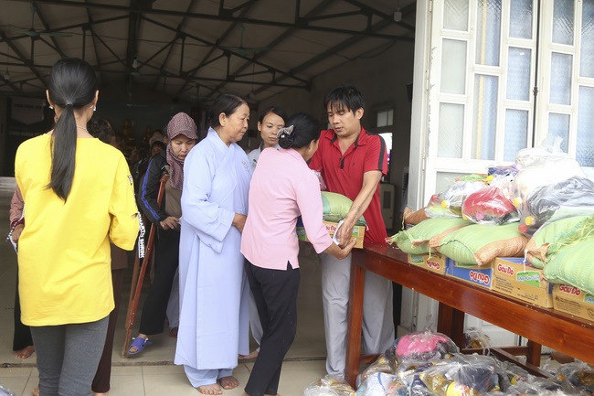 One-day Retreat at Dong Cao Pagoda