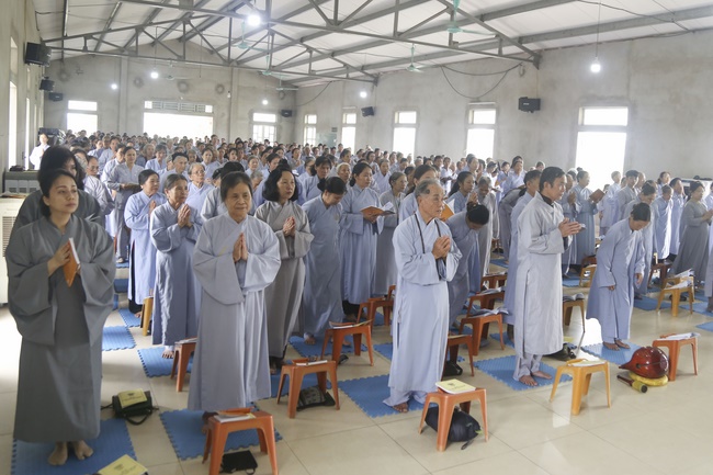 One-day Retreat at Dong Cao Pagoda