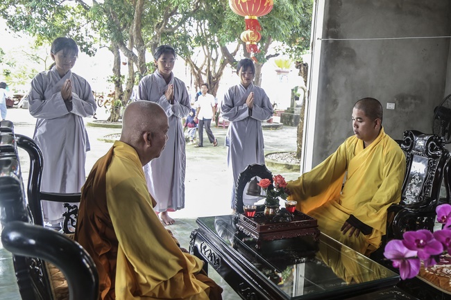 One-day Retreat at Dong Cao Pagoda