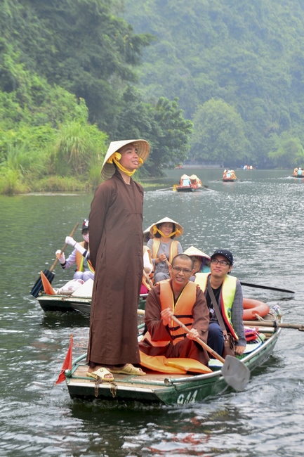 Ngày thứ 4 – chuyến hành hương tâm linh tại Ninh Bình