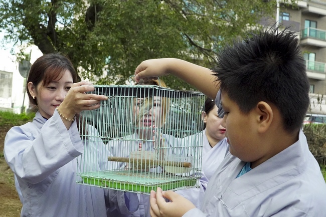 Preaching Dharma in Taoyuan, Taiwan