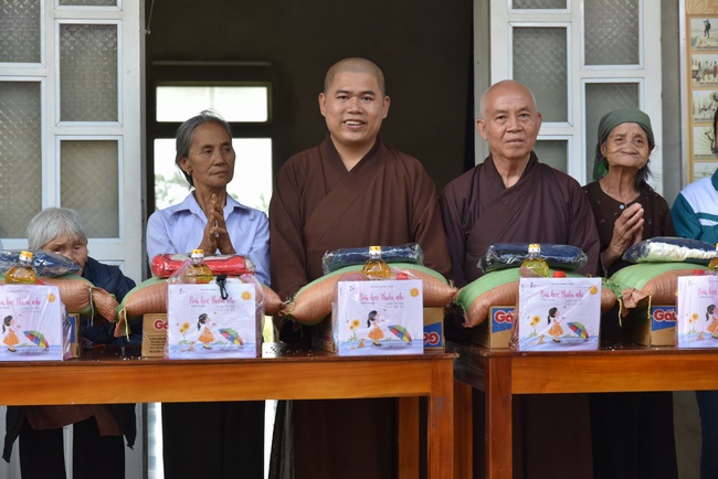 The 1st Day - Northern charity trip in Thanh Hoa