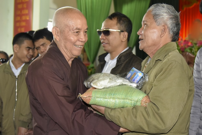 The third day - Northern charity trip in Nam Truc, Nam Dinh