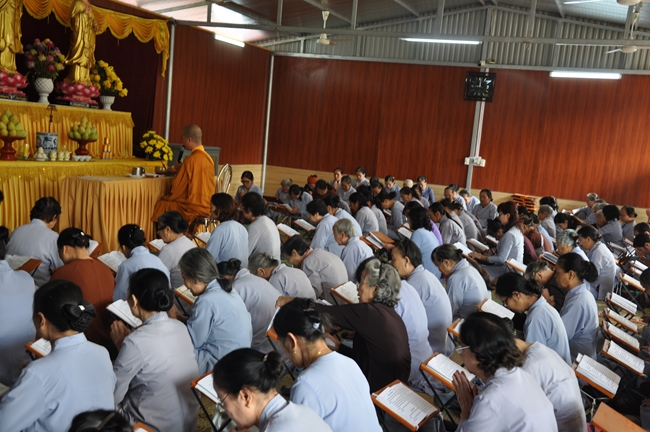 Tu niệm Phật “Một Ngày An Lạc” chùa Tiêu Dao, Quảng Ninh