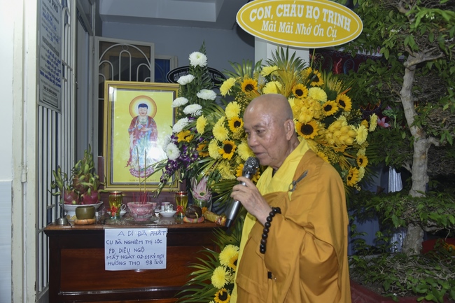 Granting Charity House in Hau Giang Province