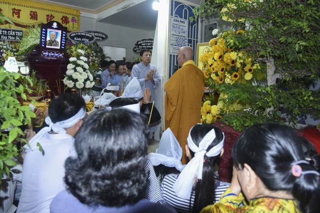 Granting Charity House in Hau Giang Province