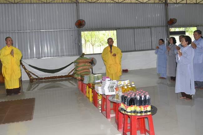 The 8th Day - charity trip in Binh Thuan