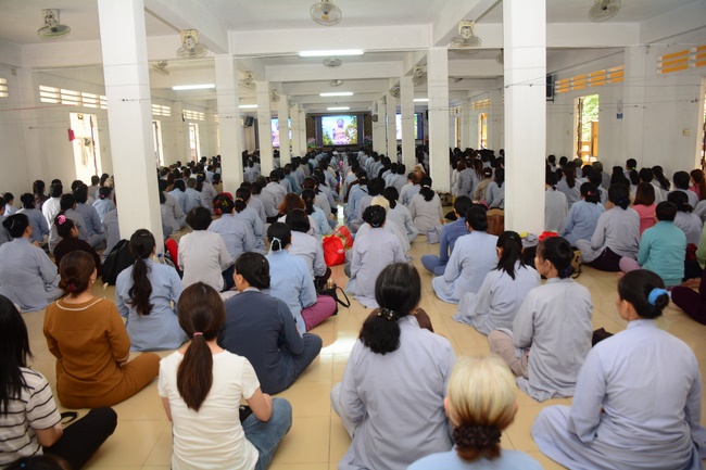 Tu niệm Phật một ngày