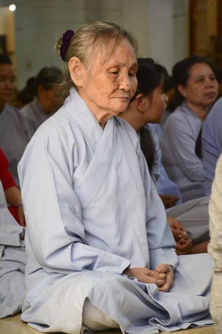 Tu niệm Phật một ngày