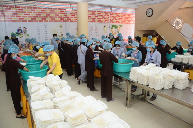 Tu niệm Phật một ngày