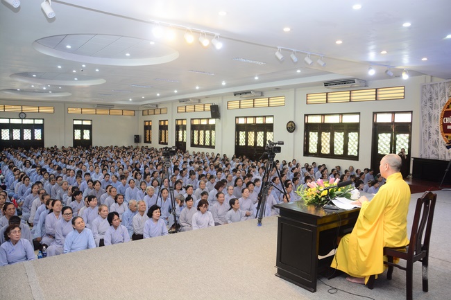 Tu niệm Phật một ngày