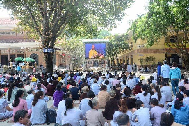 Tu niệm Phật một ngày
