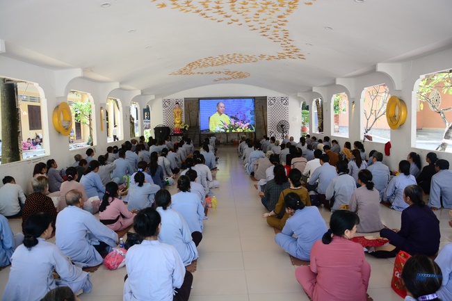 Tu niệm Phật một ngày