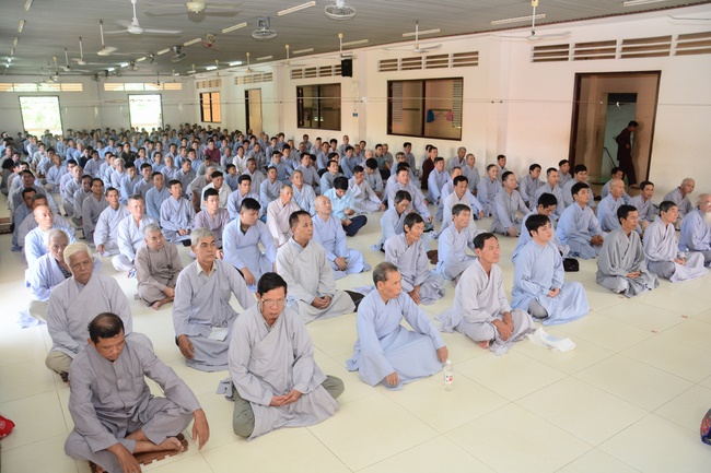 Tu niệm Phật một ngày