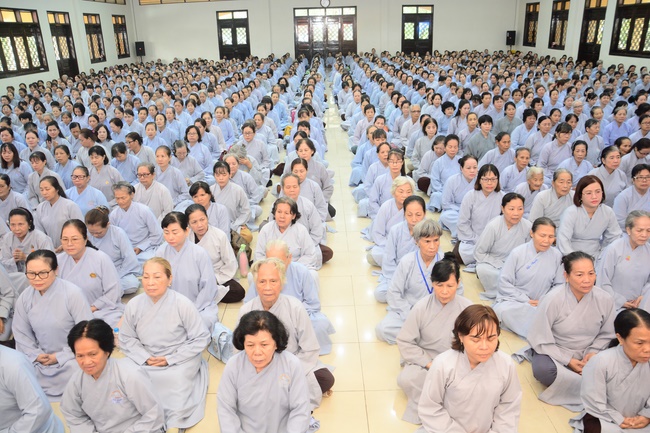 Tu niệm Phật một ngày