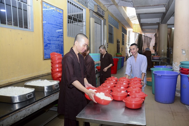 Tu niệm Phật một ngày