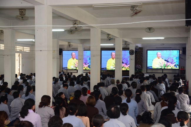 Tu niệm Phật một ngày