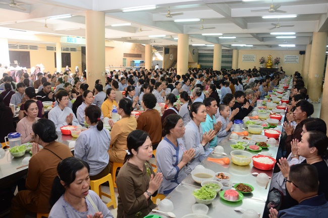 Tu niệm Phật một ngày