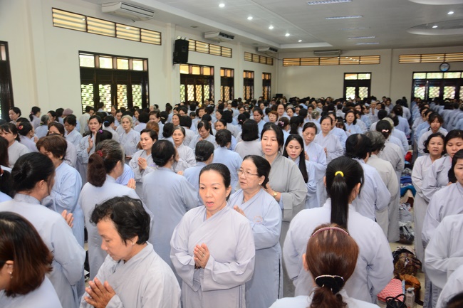 Tu niệm Phật một ngày