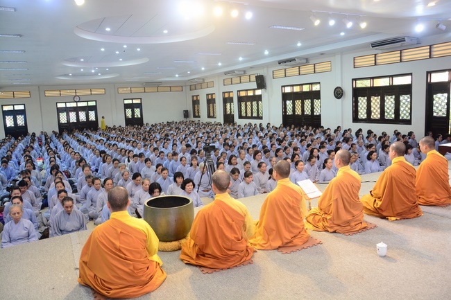 Tu niệm Phật một ngày