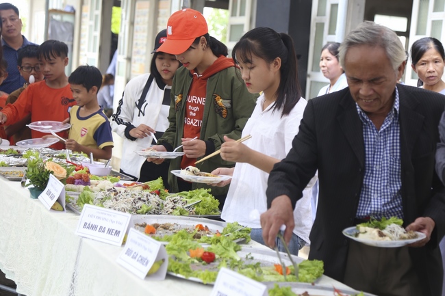 The Patriarchs' Death Anniversary at Dong Cao Pagoda - Thanh Hoa Province