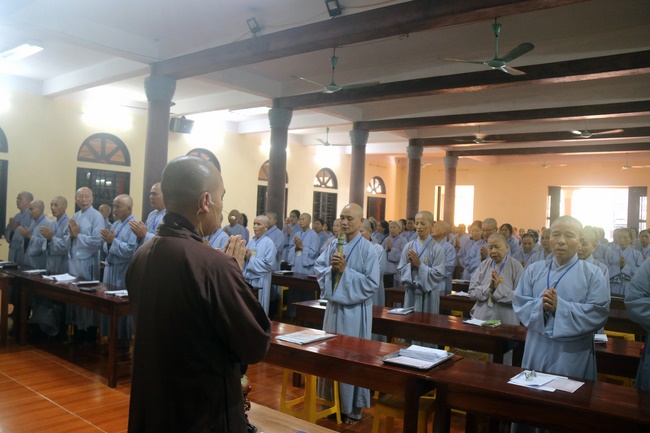 Ten-day Cultivation Course at Hoa Phuc Pagoda.
