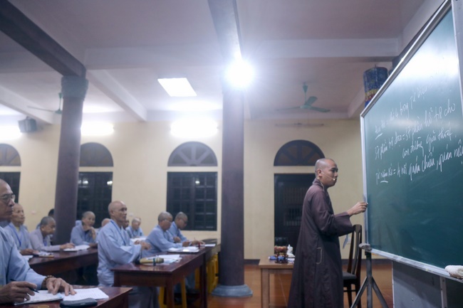 Ten-day Cultivation Course at Hoa Phuc Pagoda.