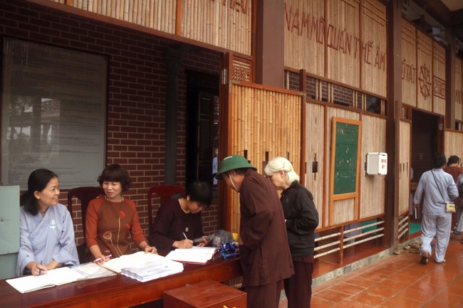 Ten-day Cultivation Course at Hoa Phuc Pagoda.