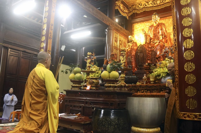 Ten-day Cultivation Course at Hoa Phuc Pagoda.