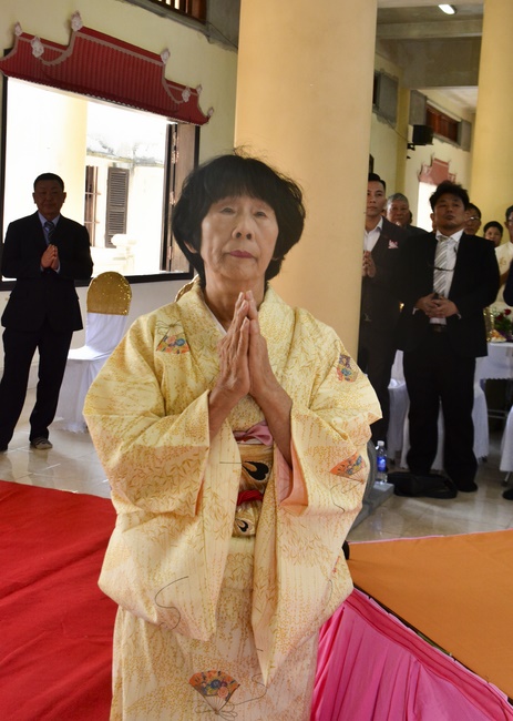 Wedding at the pagoda – Vietnam and Japan Connection.