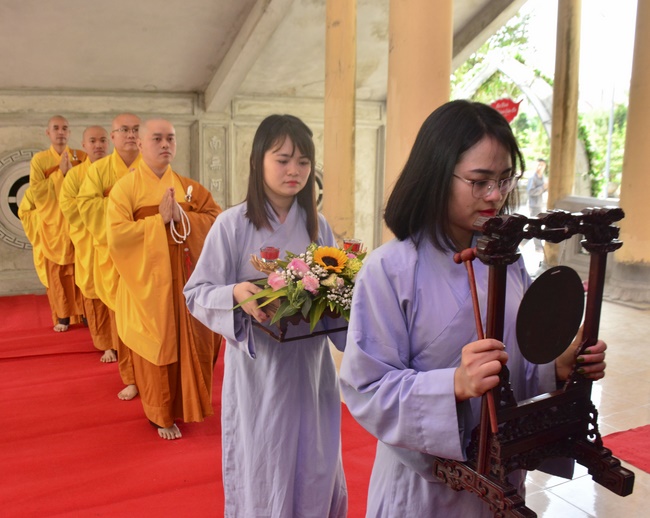 Wedding at the pagoda – Vietnam and Japan Connection.