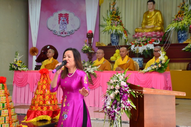 Wedding at the pagoda – Vietnam and Japan Connection.