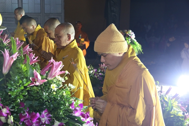 The flower lantern ceremony commemorating the Buddha Amitabha at Tieu Dao pagoda.