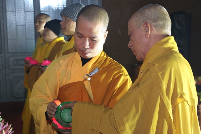 The flower lantern ceremony commemorating the Buddha Amitabha at Tieu Dao pagoda.