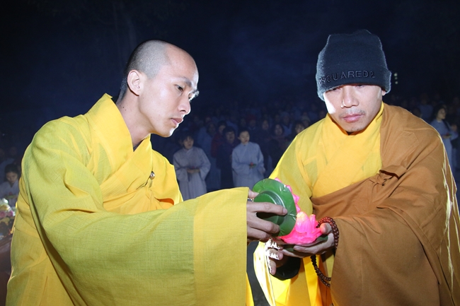 The flower lantern ceremony commemorating the Buddha Amitabha at Tieu Dao pagoda.