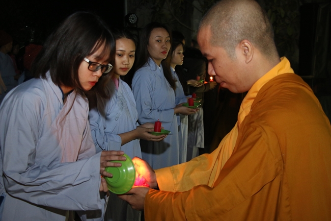 The flower lantern ceremony commemorating the Buddha Amitabha at Tieu Dao pagoda.