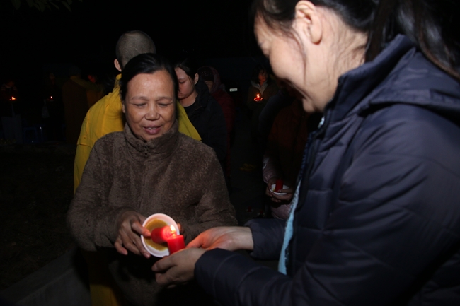 The flower lantern ceremony commemorating the Buddha Amitabha at Tieu Dao pagoda.