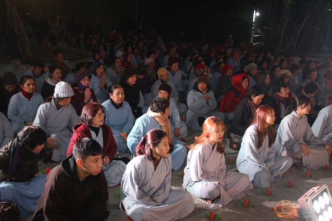The flower lantern ceremony commemorating the Buddha Amitabha at Tieu Dao pagoda.