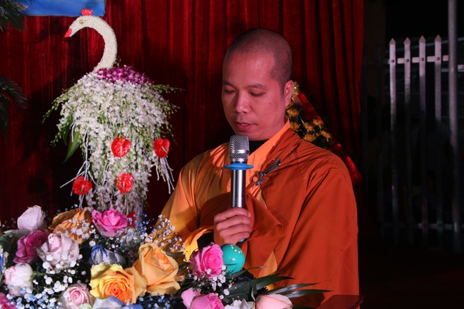The flower lantern ceremony commemorating the Buddha Amitabha at Tieu Dao pagoda.