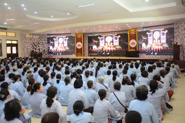 Dharma Talk “Trying on a Monkhood Life” –  The 93rd Seven-Day Retreat