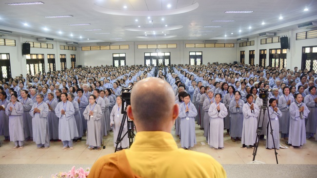 Dharma Talk “Trying on a Monkhood Life” –  The 93rd Seven-Day Retreat