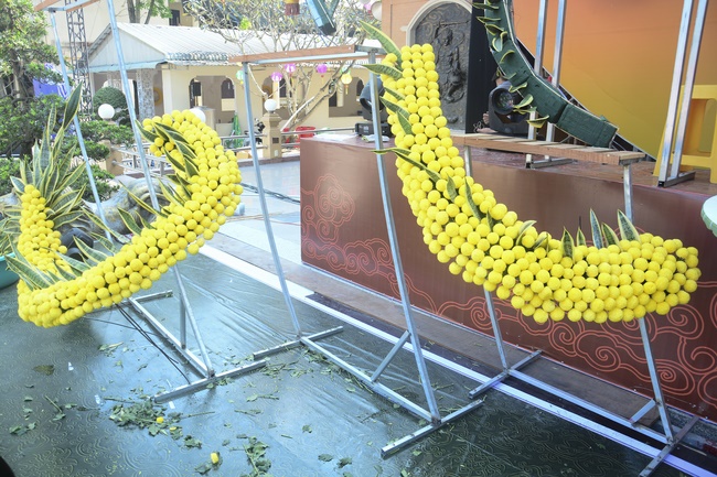 Công tác chuẩn bị đêm hoa đăng kỷ niệm đức Phật A-di-đà (phần 3)