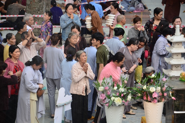 Before G-HOUR of Amitabha Buddha’s Birthday Lantern Ceremony