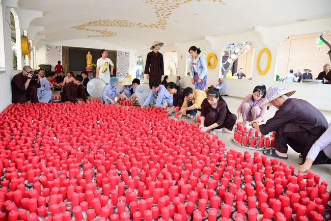 Before G-HOUR of Amitabha Buddha’s Birthday Lantern Ceremony