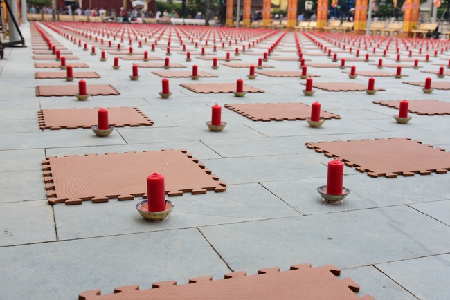 Before G-HOUR of Amitabha Buddha’s Birthday Lantern Ceremony